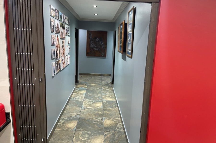 7 Bedroom Property for Sale in Kinross Mpumalanga