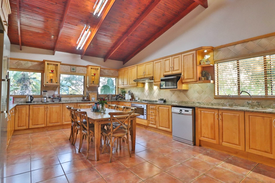 6 Bedroom Property for Sale in Nelspruit Ext 2 Mpumalanga