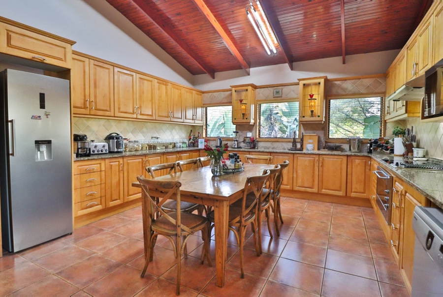 6 Bedroom Property for Sale in Nelspruit Ext 2 Mpumalanga