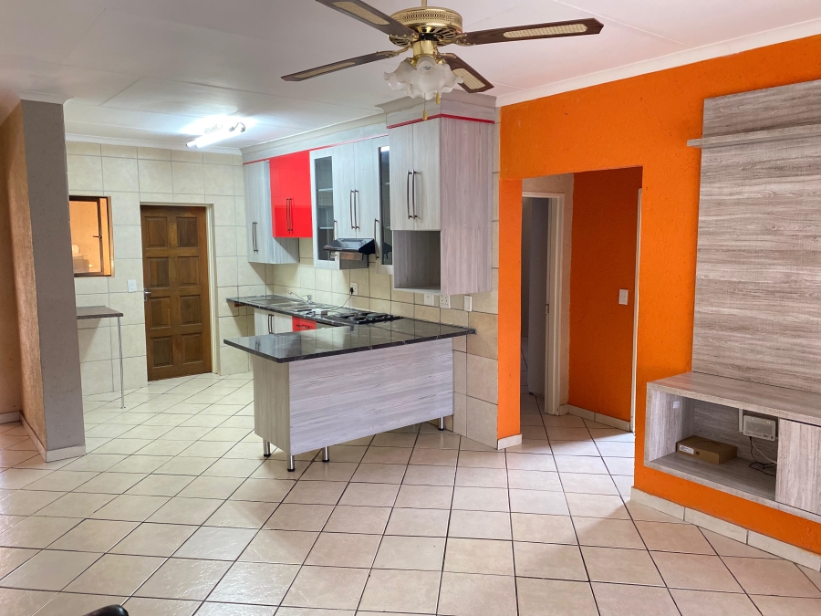 2 Bedroom Property for Sale in Stonehenge Ext 8 Mpumalanga