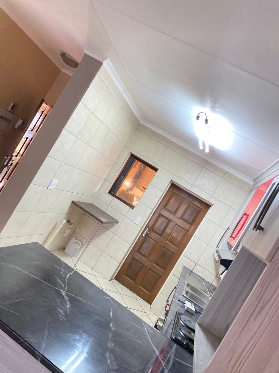 2 Bedroom Property for Sale in Stonehenge Ext 8 Mpumalanga