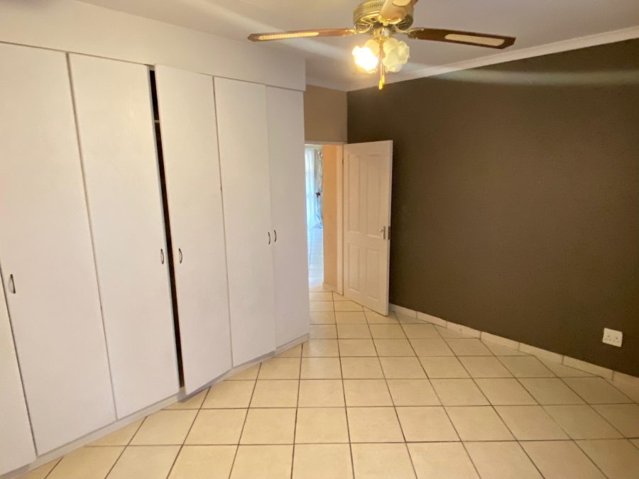 2 Bedroom Property for Sale in Stonehenge Ext 8 Mpumalanga