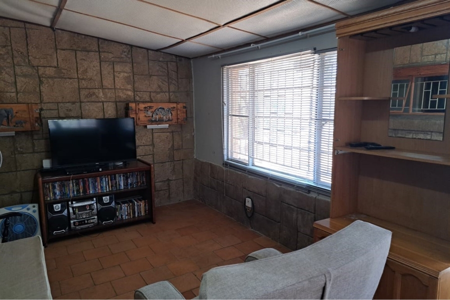 2 Bedroom Property for Sale in Marloth Park Mpumalanga