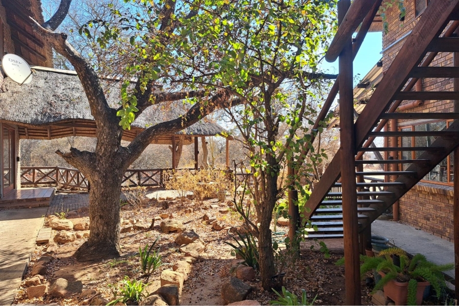 5 Bedroom Property for Sale in Marloth Park Mpumalanga