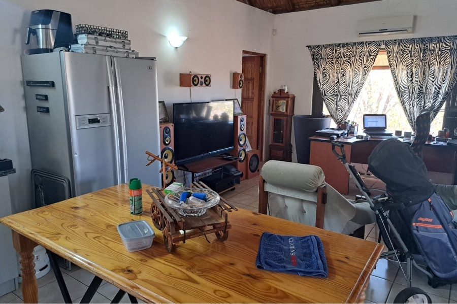 5 Bedroom Property for Sale in Marloth Park Mpumalanga