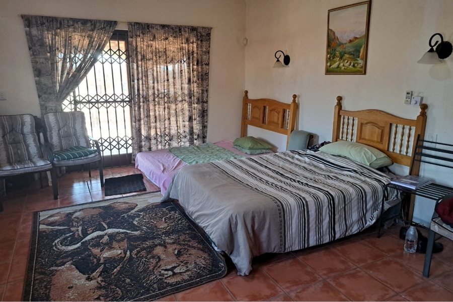 5 Bedroom Property for Sale in Marloth Park Mpumalanga