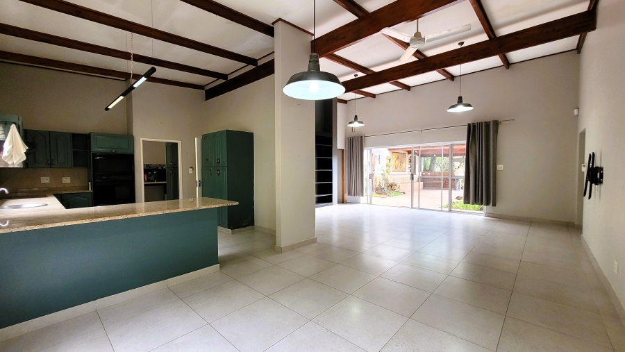 6 Bedroom Property for Sale in Nelspruit Ext 2 Mpumalanga