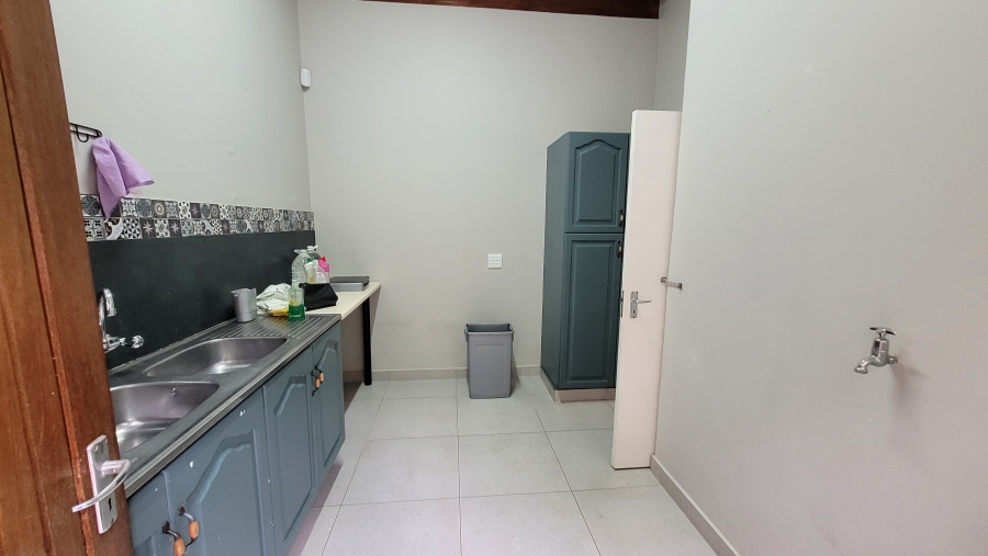6 Bedroom Property for Sale in Nelspruit Ext 2 Mpumalanga