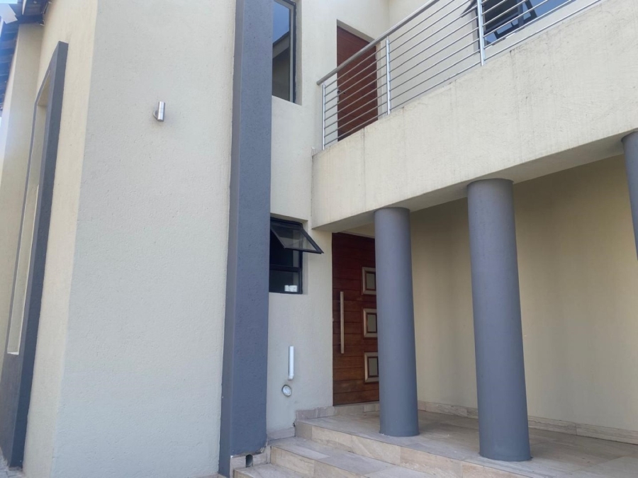 6 Bedroom Property for Sale in Elawini Lifestyle Estate Mpumalanga