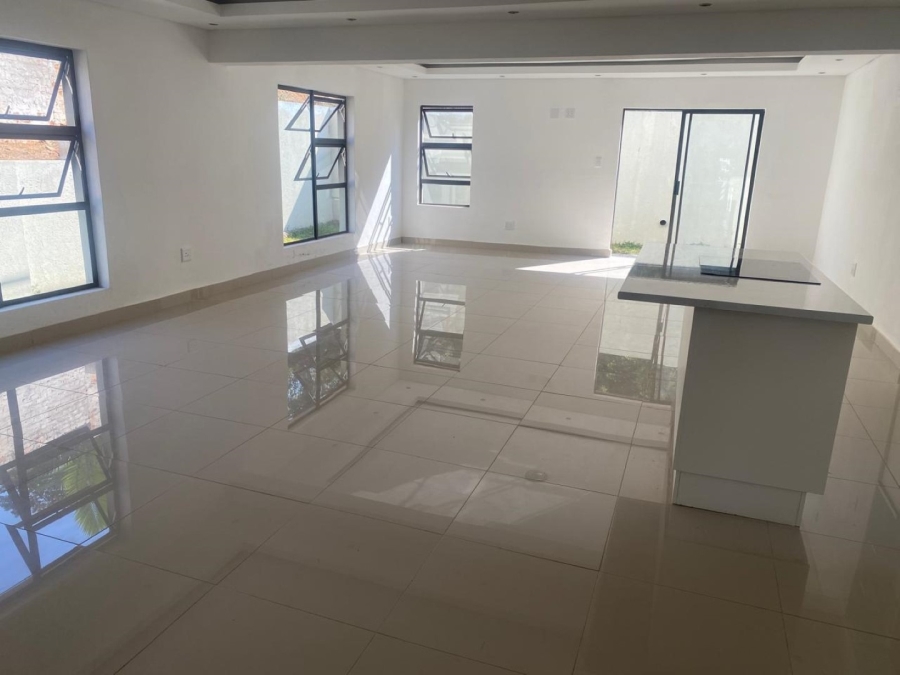 6 Bedroom Property for Sale in Elawini Lifestyle Estate Mpumalanga