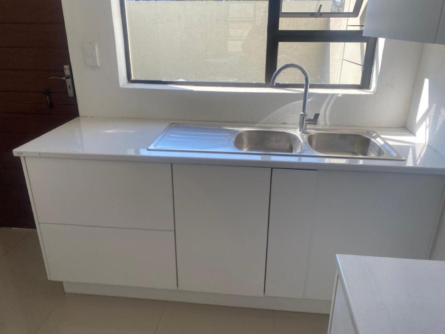 6 Bedroom Property for Sale in Elawini Lifestyle Estate Mpumalanga