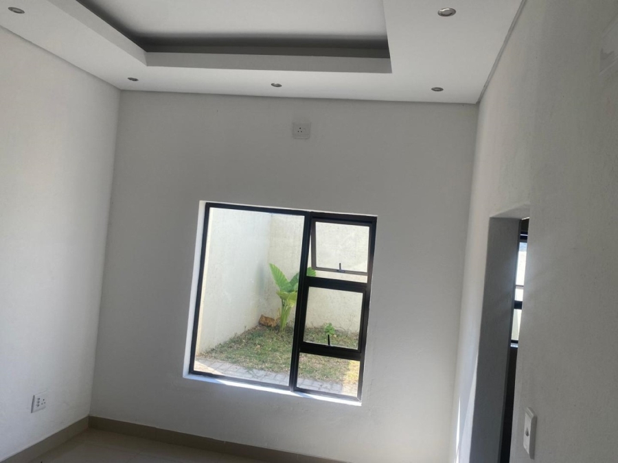 6 Bedroom Property for Sale in Elawini Lifestyle Estate Mpumalanga