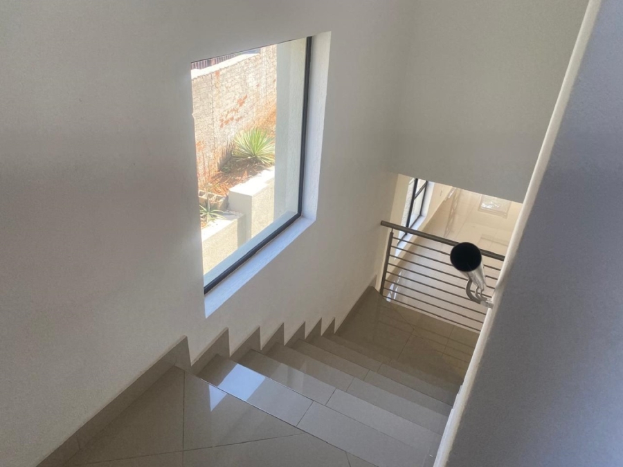 6 Bedroom Property for Sale in Elawini Lifestyle Estate Mpumalanga