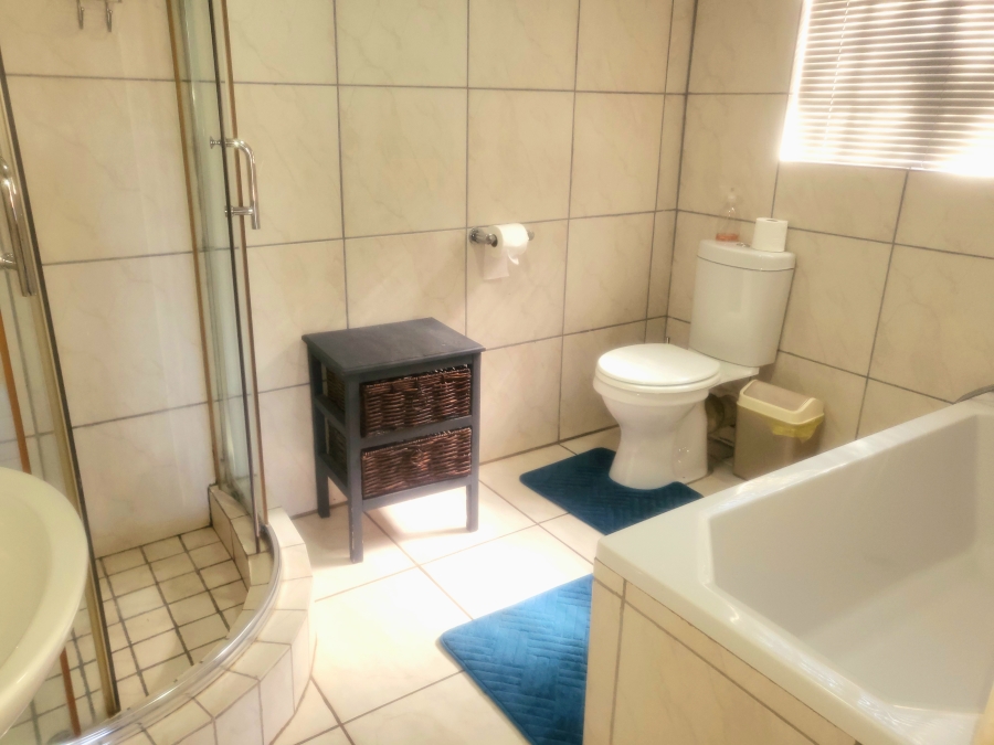 4 Bedroom Property for Sale in Marloth Park Mpumalanga