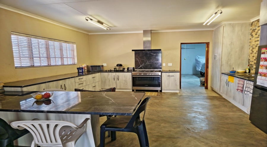 2 Bedroom Property for Sale in Marloth Park Mpumalanga