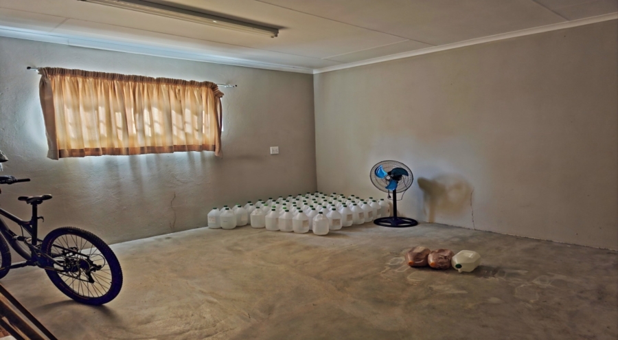 2 Bedroom Property for Sale in Marloth Park Mpumalanga