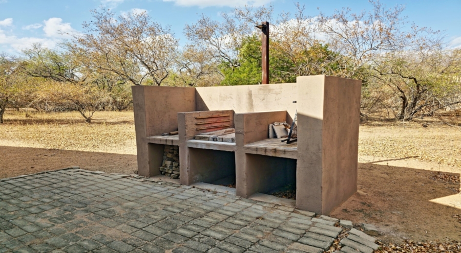 2 Bedroom Property for Sale in Marloth Park Mpumalanga