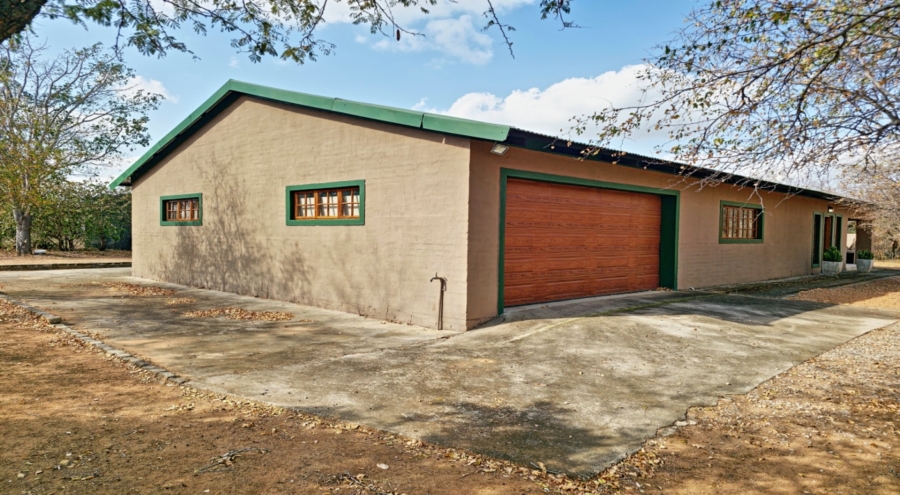 2 Bedroom Property for Sale in Marloth Park Mpumalanga