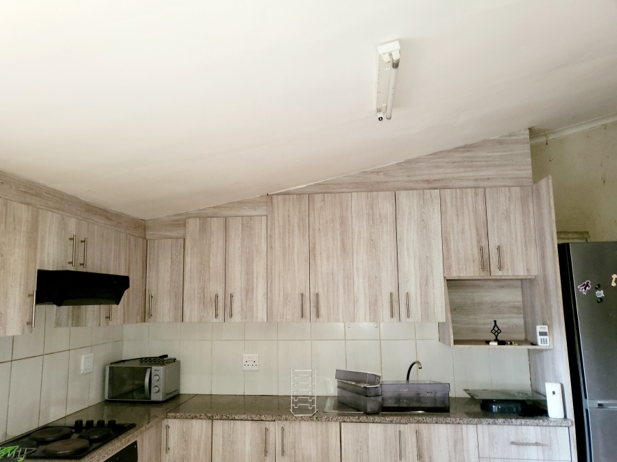 5 Bedroom Property for Sale in Komatipoort Mpumalanga
