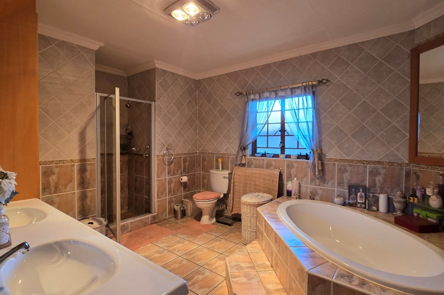 3 Bedroom Property for Sale in Aerorand Mpumalanga