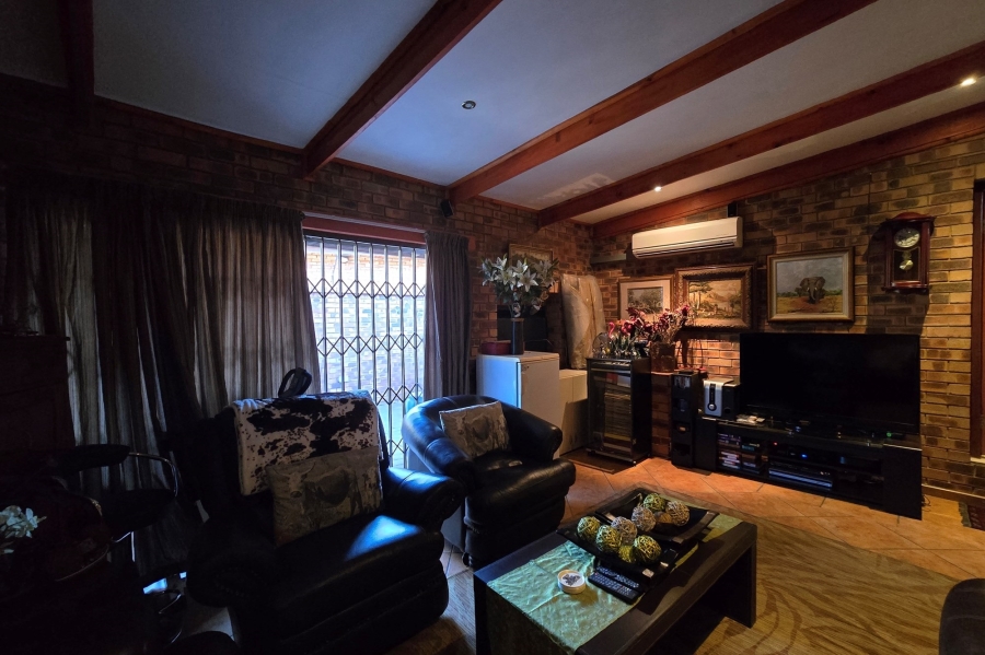 3 Bedroom Property for Sale in Aerorand Mpumalanga