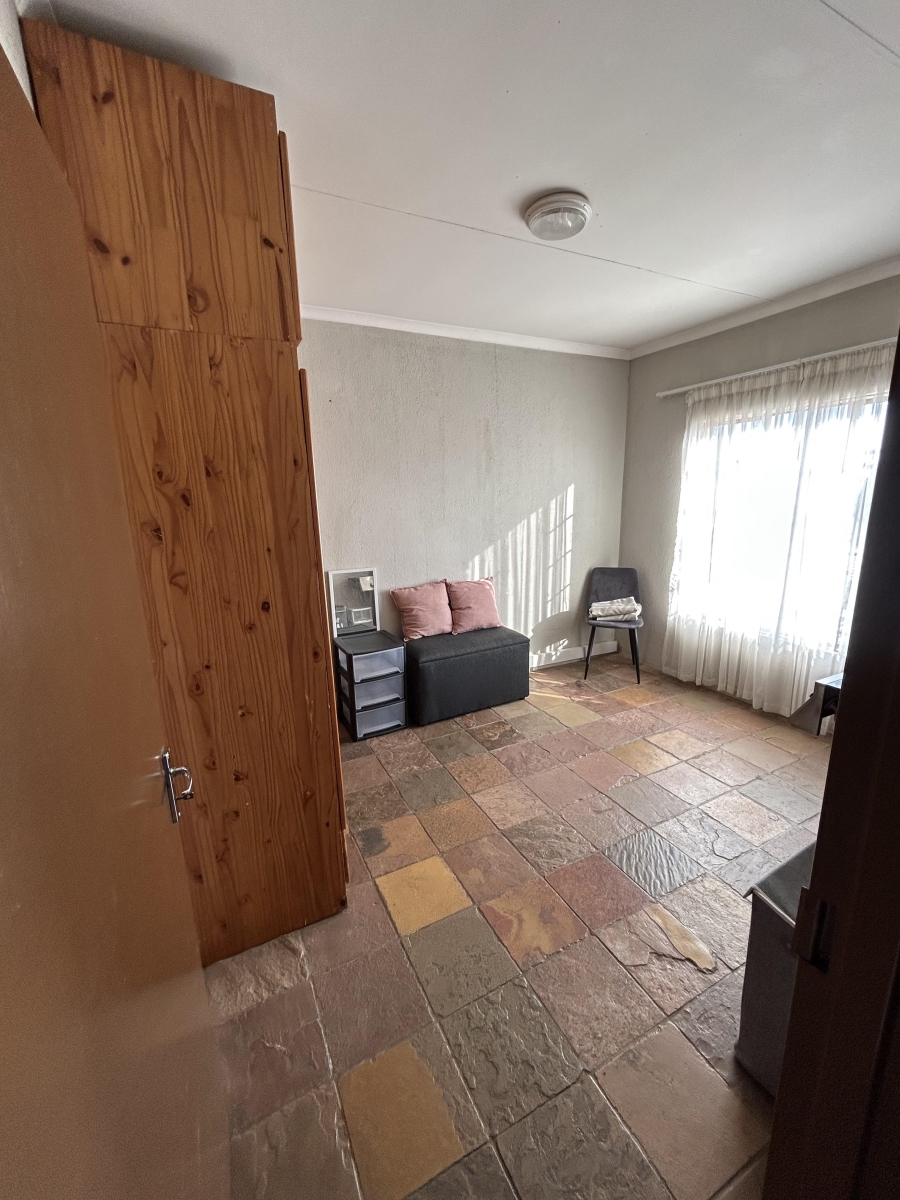 To Let 2 Bedroom Property for Rent in Nelspruit Ext 1 Mpumalanga