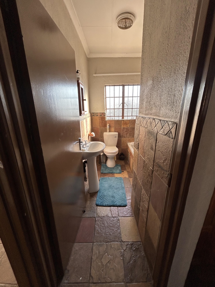 To Let 2 Bedroom Property for Rent in Nelspruit Ext 1 Mpumalanga