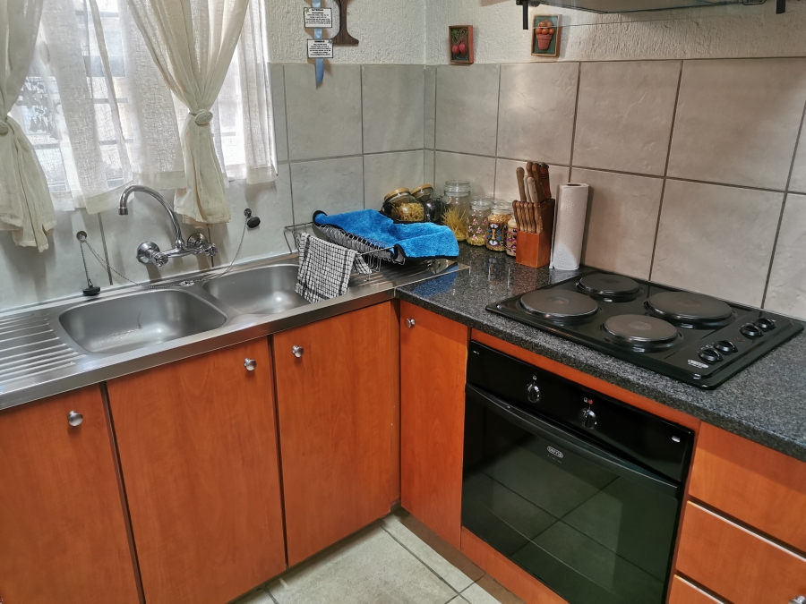 1 Bedroom Property for Sale in Nelspruit Ext 2 Mpumalanga