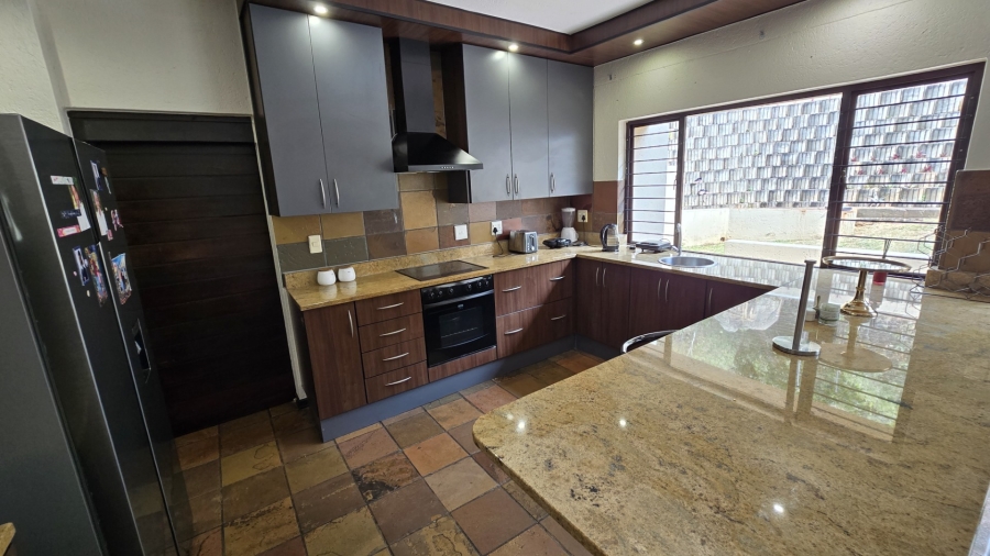 3 Bedroom Property for Sale in Nelspruit Ext 11 Mpumalanga