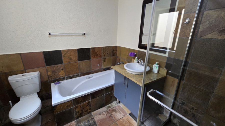 3 Bedroom Property for Sale in Nelspruit Ext 11 Mpumalanga