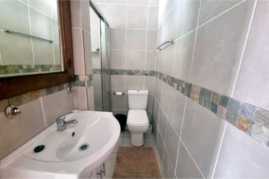 5 Bedroom Property for Sale in Nelspruit Ext 2 Mpumalanga