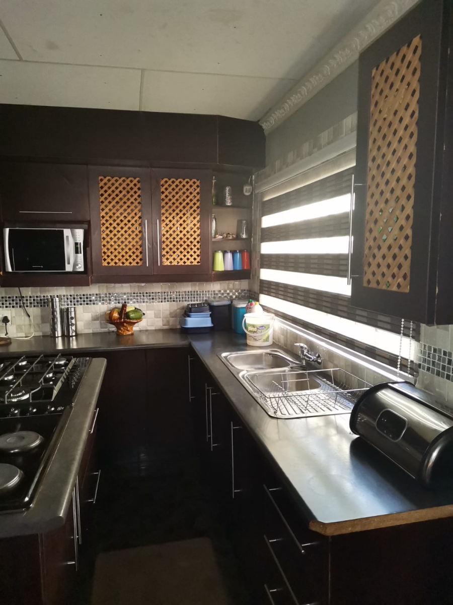 To Let 4 Bedroom Property for Rent in Pienaar Mpumalanga