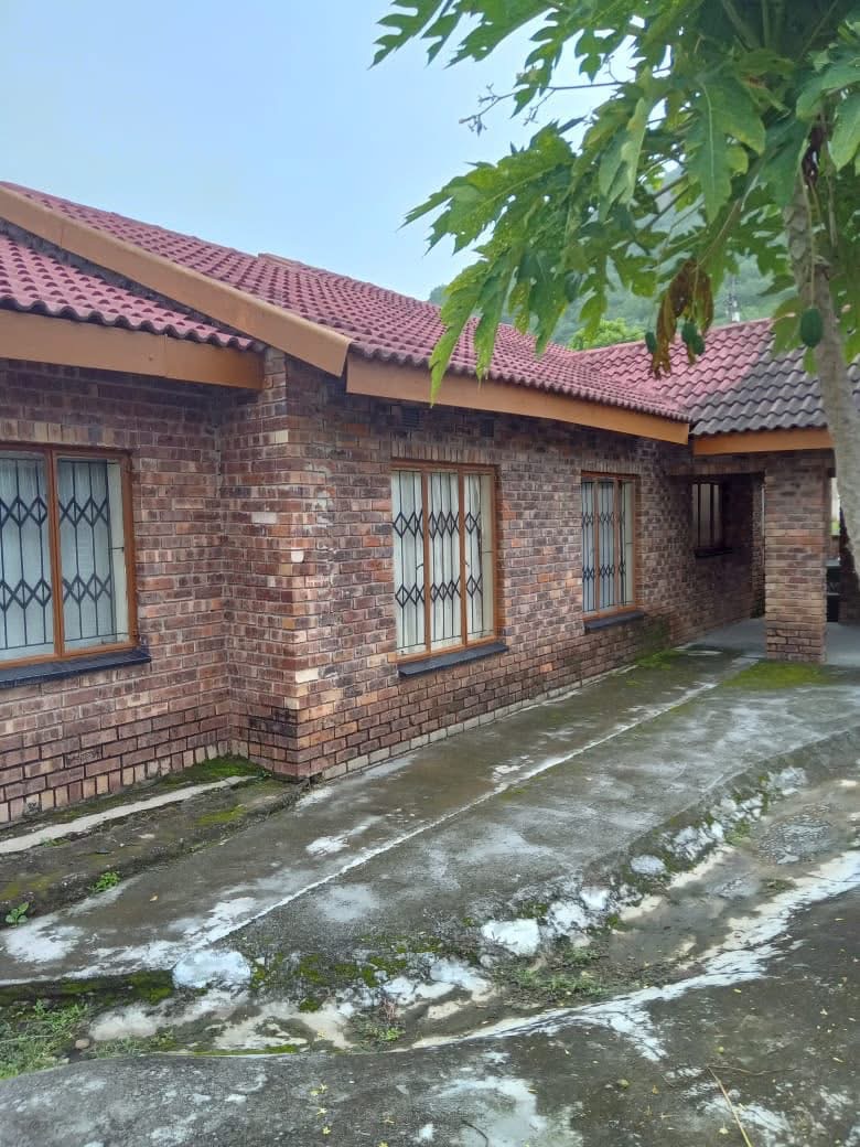 To Let 4 Bedroom Property for Rent in Kanyamazane Mpumalanga