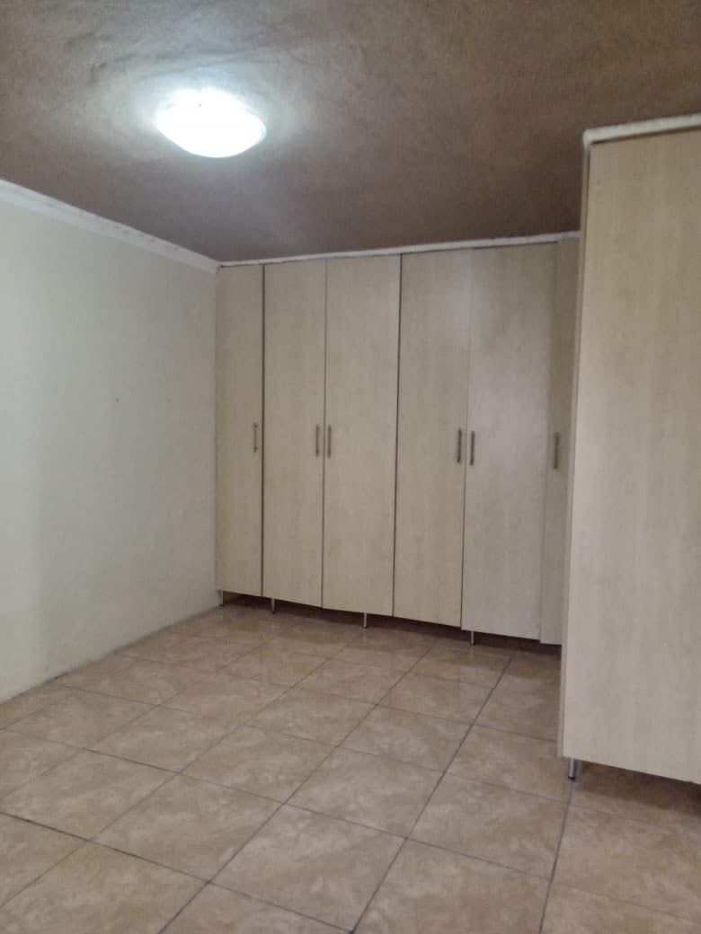 To Let 4 Bedroom Property for Rent in Kanyamazane Mpumalanga