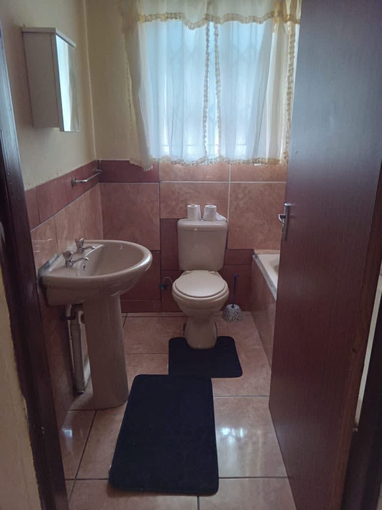 To Let 4 Bedroom Property for Rent in Kanyamazane Mpumalanga