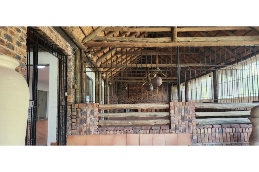 8 Bedroom Property for Sale in Karino Mpumalanga