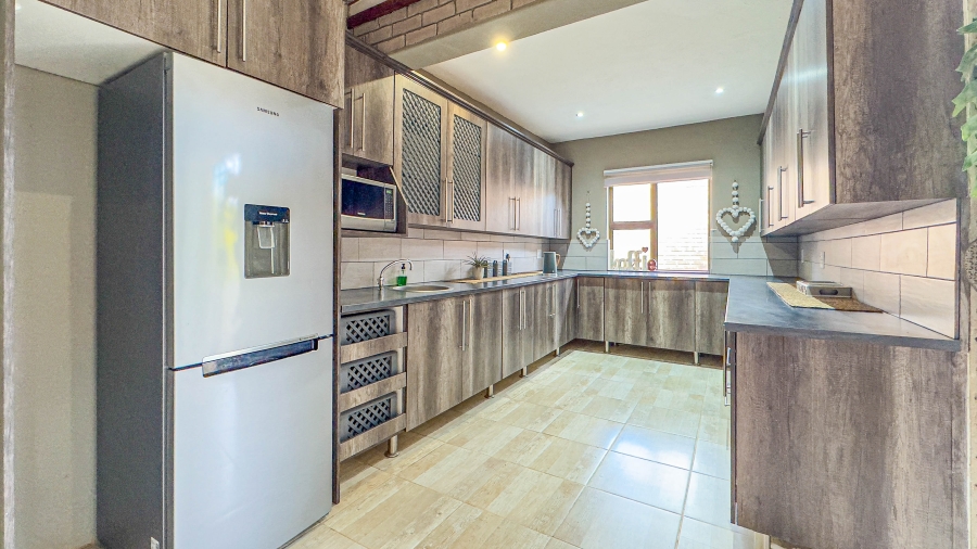 4 Bedroom Property for Sale in Nelspruit Ext 13 Mpumalanga
