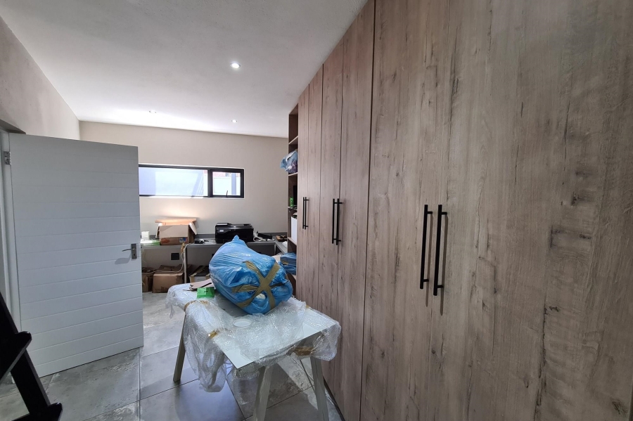 4 Bedroom Property for Sale in Riverside Park Mpumalanga