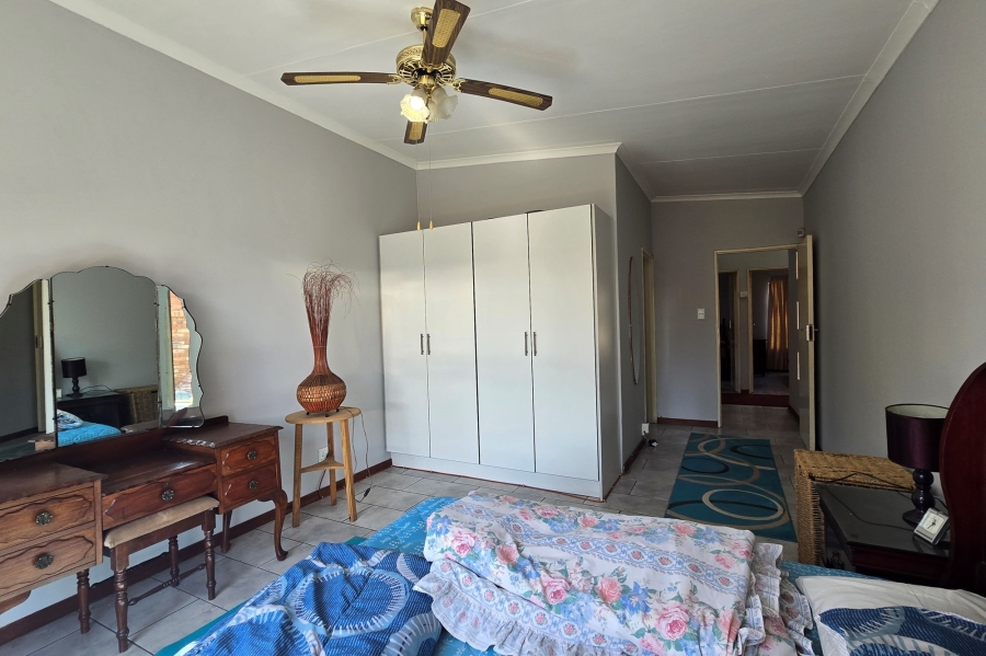 3 Bedroom Property for Sale in Middelburg Central Mpumalanga