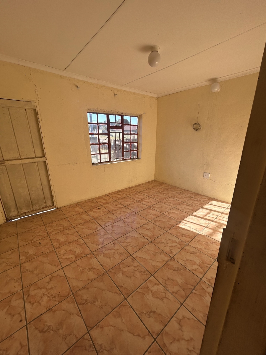 2 Bedroom Property for Sale in Kanyamazane Mpumalanga