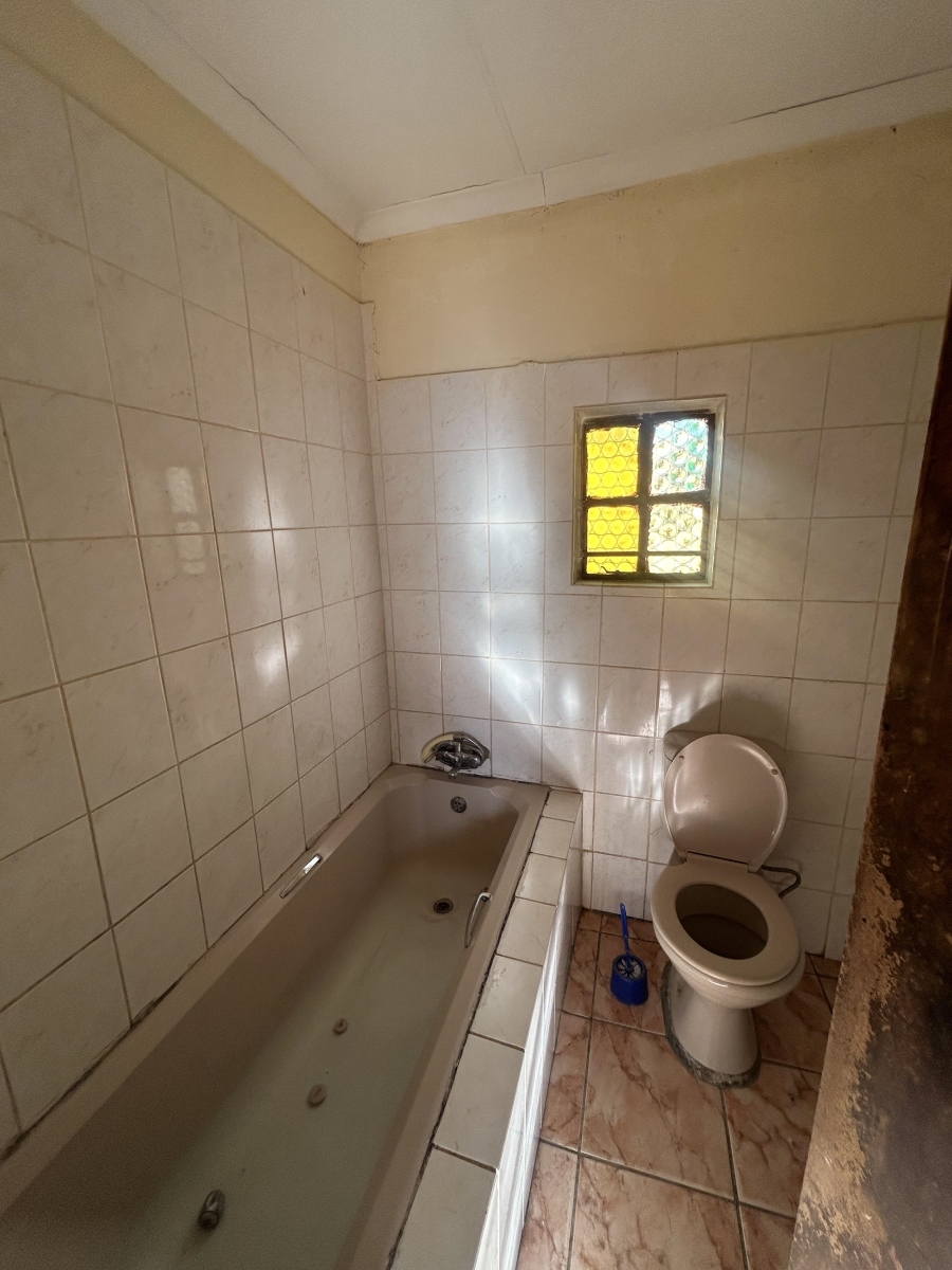 2 Bedroom Property for Sale in Kanyamazane Mpumalanga
