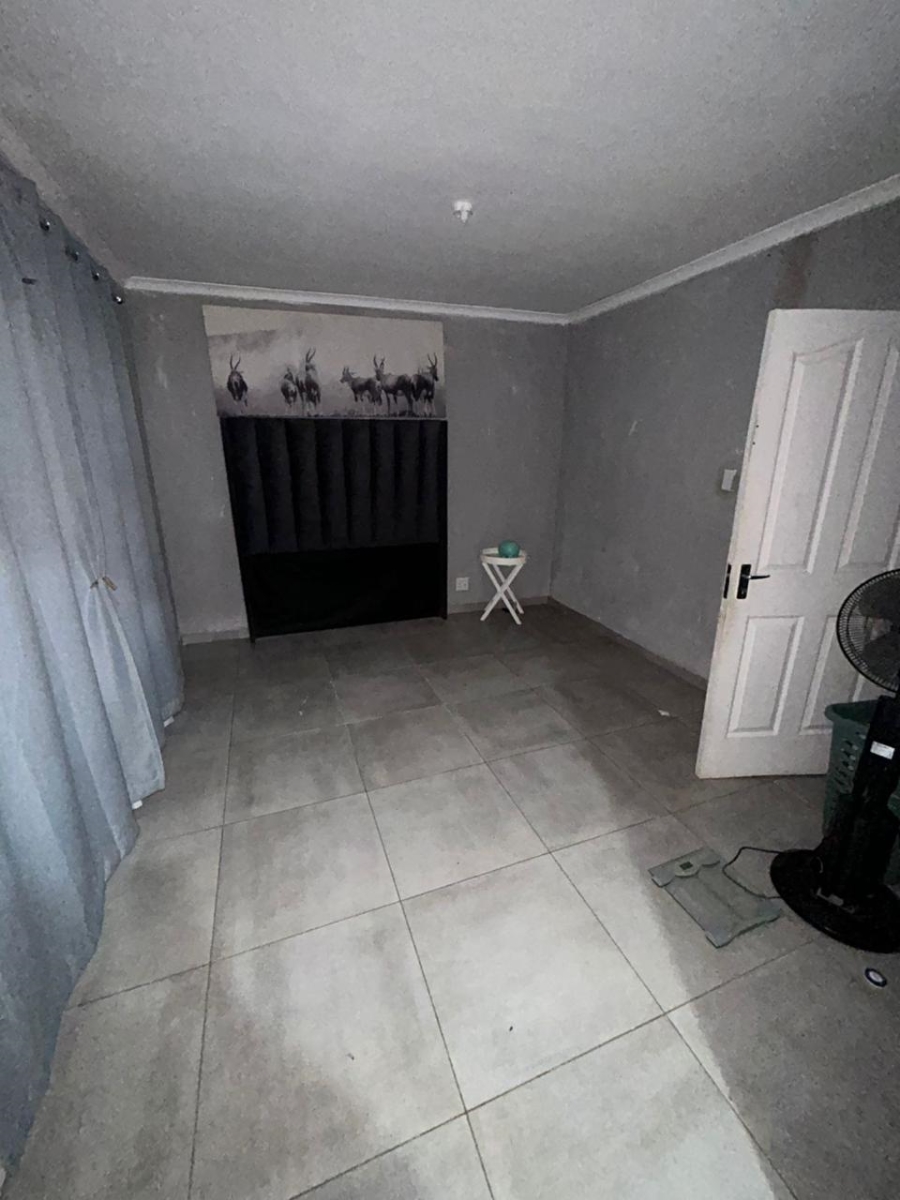 3 Bedroom Property for Sale in Kanyamazane Mpumalanga