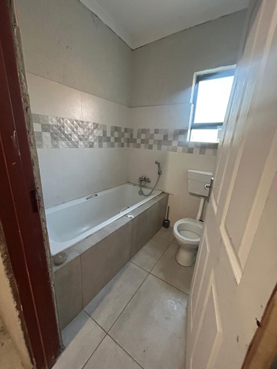 3 Bedroom Property for Sale in Kanyamazane Mpumalanga