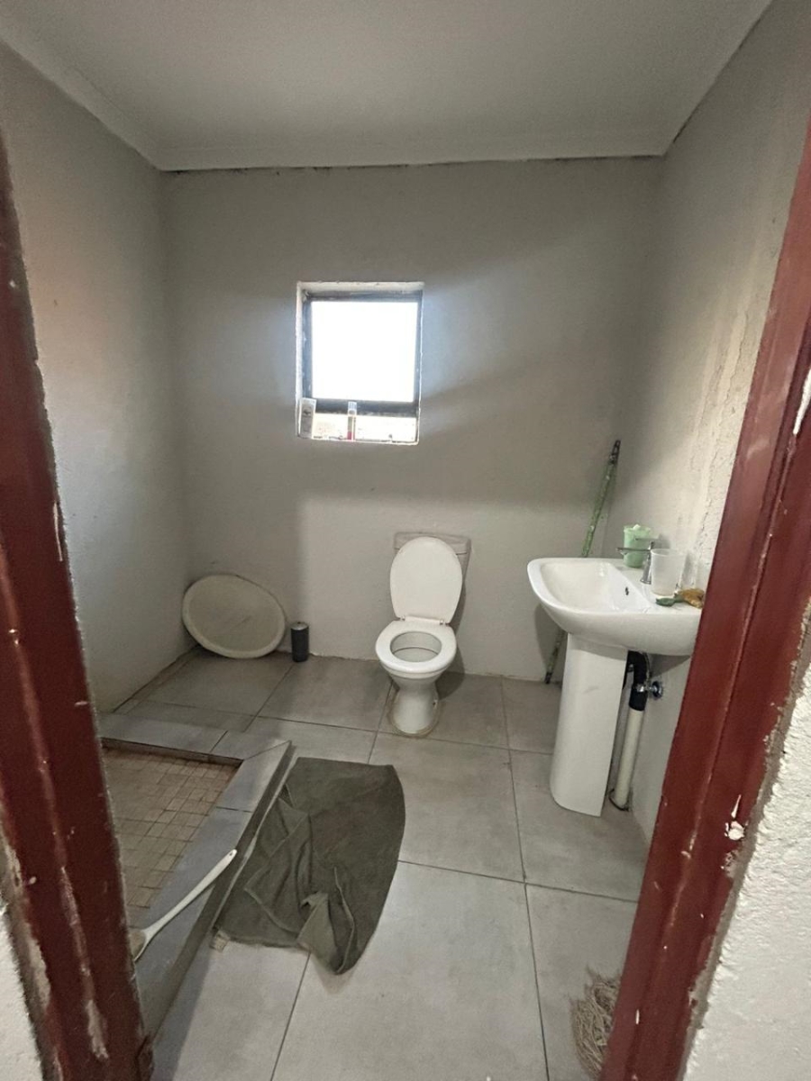 3 Bedroom Property for Sale in Kanyamazane Mpumalanga