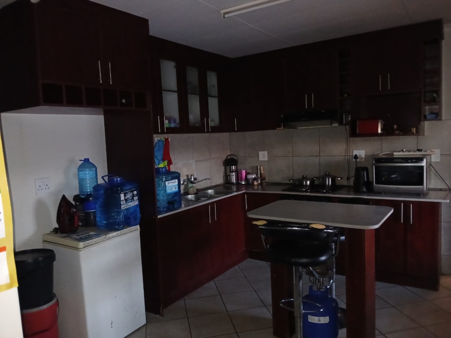 5 Bedroom Property for Sale in Nomdeni Mpumalanga