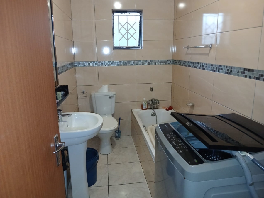5 Bedroom Property for Sale in Nomdeni Mpumalanga