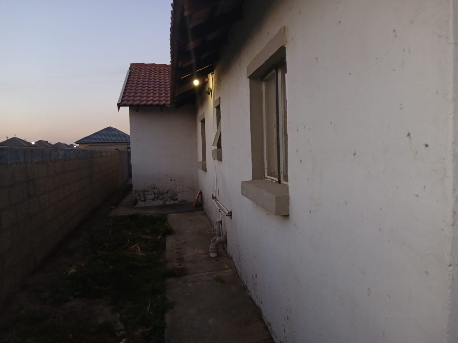 5 Bedroom Property for Sale in Nomdeni Mpumalanga