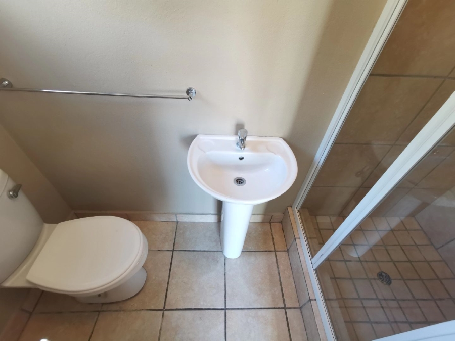 To Let 2 Bedroom Property for Rent in Nelspruit Ext 29 Mpumalanga