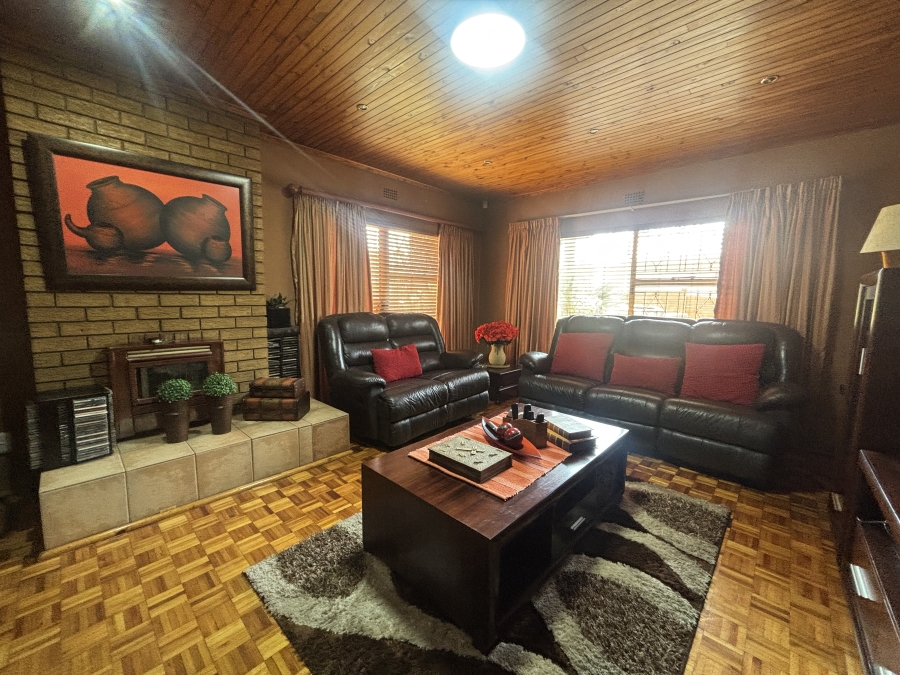 5 Bedroom Property for Sale in Die Heuwel Mpumalanga
