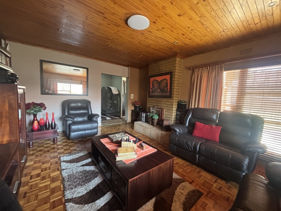 5 Bedroom Property for Sale in Die Heuwel Mpumalanga
